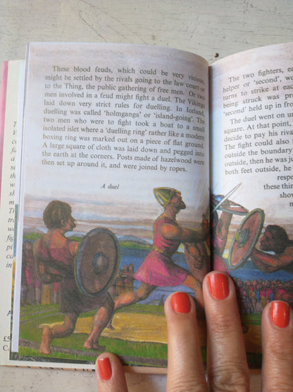 Libro usado en venta: Great Civilisations The vikings de Brenda Ralph Lewis; editorial Ladybird Books impreso en 1976 envios a todo el mundo.3