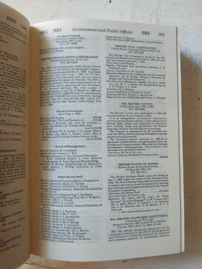 Libro usado en venta: An Almanack for the Year of Our lord 1991 de Joseph Whitaker; editorial Joseph Whitaker and Sons impreso en 1990.3