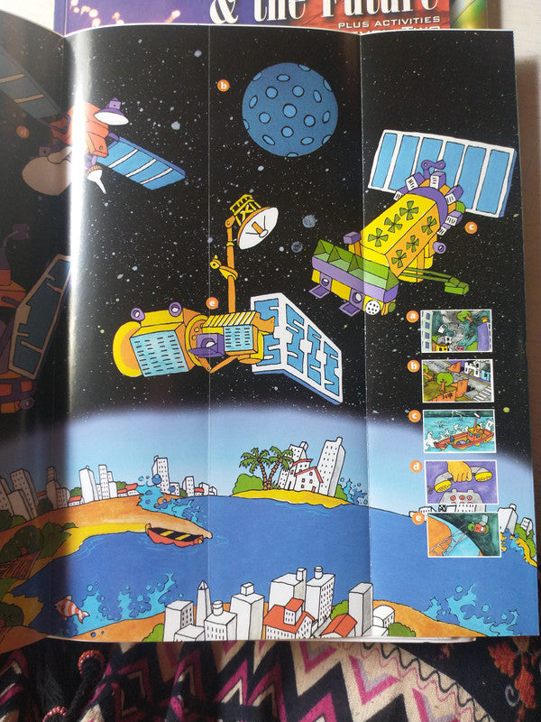 Libro usado en venta: Visual Arts & Communication - Plus activities (Level Two); editorial Tools realizamos envios a todo el mundo.2