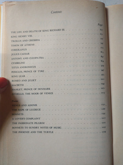 Libro usado en venta: The complete works of William Shakespeare de William Shakespeare; editorial Gramercy Books impreso en 1975.4