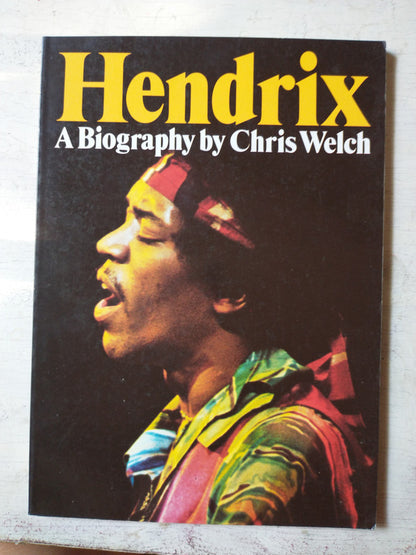 Libro usado en venta: Hendrix a Biography de Chris Welch; editorial Omnibus Press impreso en 1982 realizamos envios a todo el mundo.1