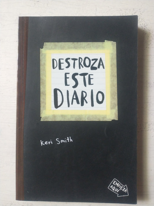 Libro usado en venta: Destroza este diario de Keri Smith; editorial Paidos impreso en 2015 realizamos envios a todo el mundo.1