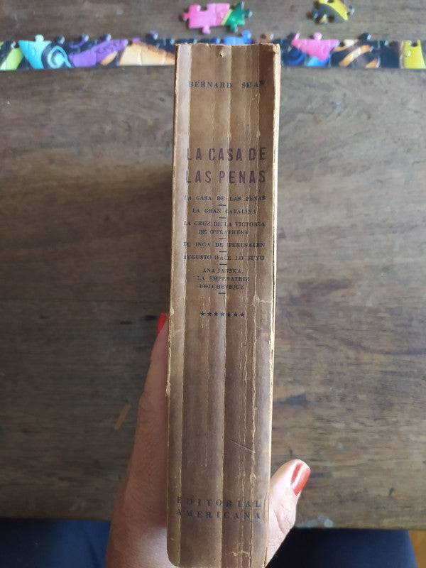 Libro usado en venta: La cabeza de la vibora de Jorge Masciangioli; editorial Juan Goyanarte impreso en 1971 realizamos envios a todo el mundo.2