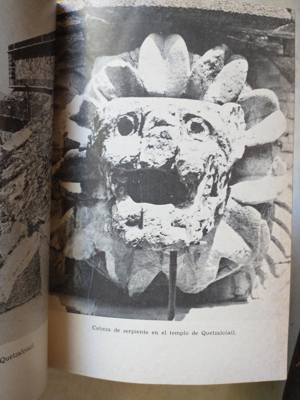 Libro usado en venta: Teotihuacan - La ciudad de los dioses de Adrian Garcia Valades; editorial Orto impreso en 1978 realizamos envios a todo el mundo.3