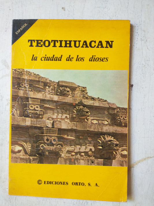 Libro usado en venta: Teotihuacan - La ciudad de los dioses de Adrian Garcia Valades; editorial Orto impreso en 1978 realizamos envios a todo el mundo.1