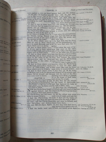 Libro usado en venta: The new Chain-Reference Bible; editorial B. B. Kirkbride Bible Co. impreso en 1964 realizamos envios a todo el mundo.2