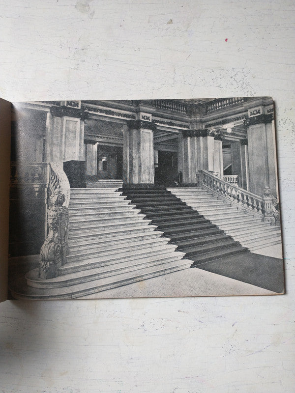 Libro usado en venta: Los grandes genios del Arte (5 Vol.); editorial RCS Libri impreso en 2004 realizamos envios a todo el mundo.2