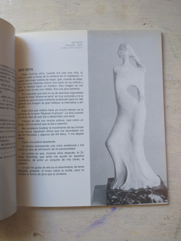 Libro usado en venta: Visita guiada - Esculturas de Isabel Lopez; impreso en 1999 realizamos envios a todo el mundo.3