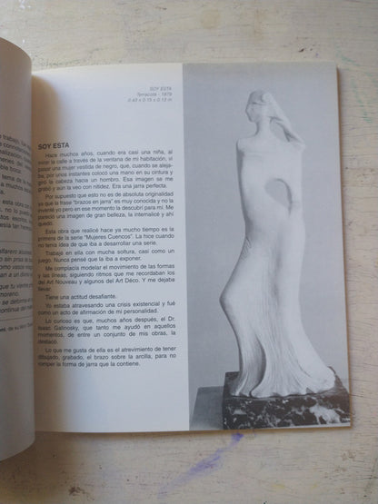 Libro usado en venta: Visita guiada - Esculturas de Isabel Lopez; impreso en 1999 realizamos envios a todo el mundo.3