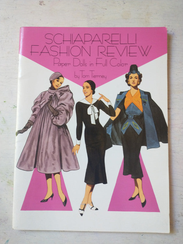 Libro usado en venta: Schiaparelli fashion review de Elsa Schiaparelli; editorial Tom Tierney impreso en 1988 realizamos envios a todo el mundo.1