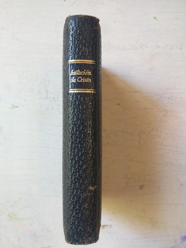 Libro usado en venta: Imitacion de Cristo y menosprecio del mundo de Fray Tomas Hemerken de Kempis; editorial Guadalupe impreso en 1944.2