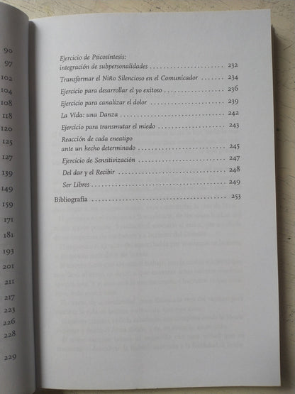 Libro usado en venta: Eneagrama - Los nueve caminos de la vida de Martha B. Carranza - Silvia C. Ciarlante; editorial Deva's impreso en 2007.3