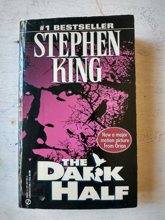 Libro usado en venta: The dark Half de Stephen King; editorial Signet impreso en 1990 realizamos envios a todo el mundo.1
