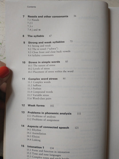 Libro usado en venta: English phonetics and Phonology de Peter Roach; editorial Cambridge University Press impreso en 1991 envios a todo el mundo.3