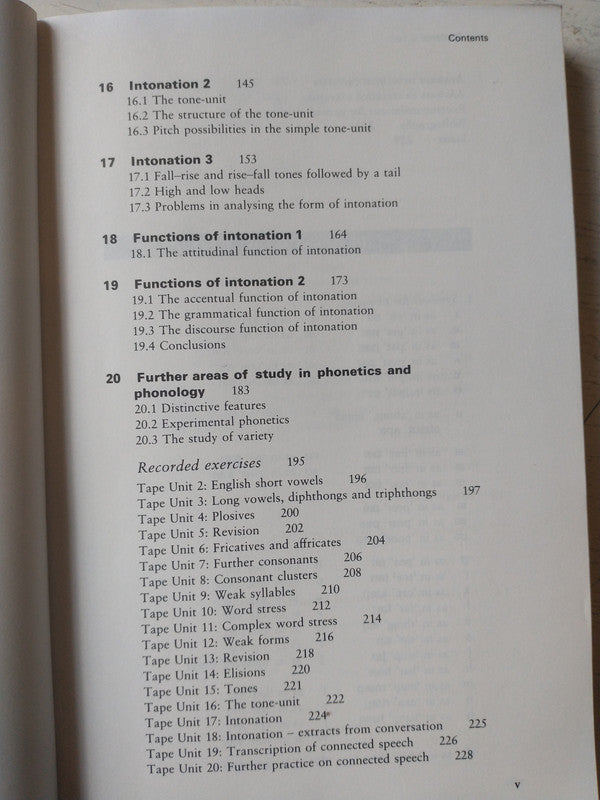 Libro usado en venta: English phonetics and Phonology de Peter Roach; editorial Cambridge University Press impreso en 1991 envios a todo el mundo.4