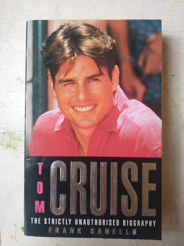Libro usado en venta: Tom Cruise - The Strictly Unauthorised Biography de Frank Sanello; editorial Headline impreso en 1994 envios a todo el mundo.1