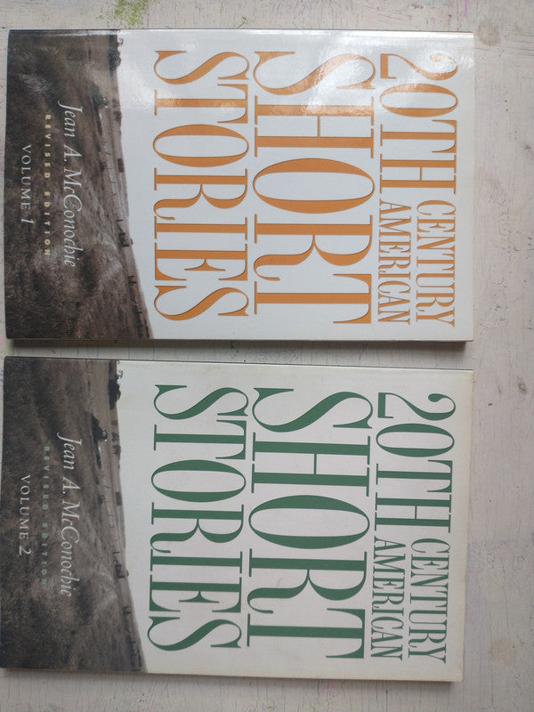 Libro usado en venta: 20th Century American Short Stories (2 Vol.) de Jean A. McConochie; editorial Heinle impreso en 1995 envios a todo el mundo.1