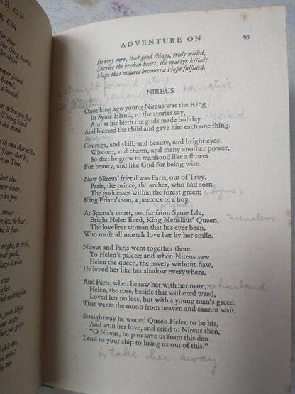 Libro usado en venta: Selected poems de John Masefield; editorial Heinemann impreso en 1961 realizamos envios a todo el mundo.3