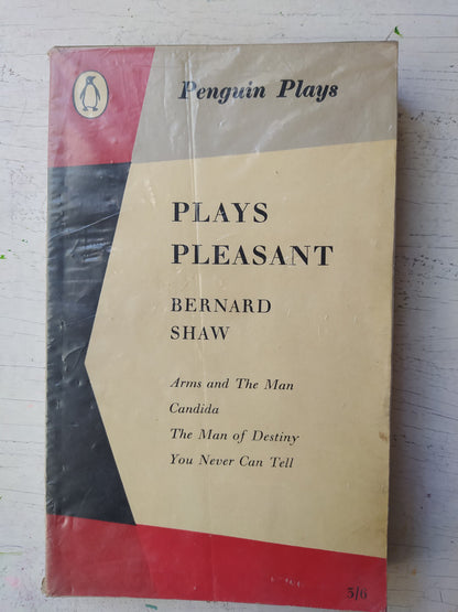 Libro usado en venta: Plays pleasant de Bernard Shaw; editorial Penguin Books impreso en 1959 realizamos envios a todo el mundo.1