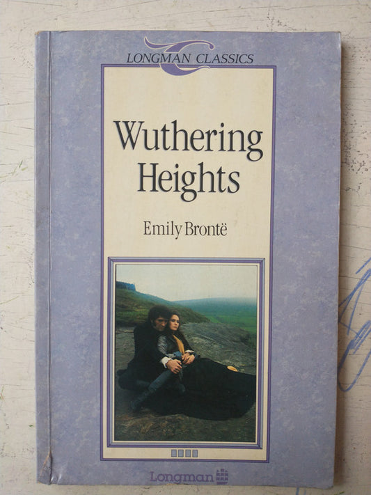 Libro usado en venta: Wuthering Heights - version resumida de Emily Bronte; editorial Longman impreso en 1990 realizamos envios a todo el mundo.1