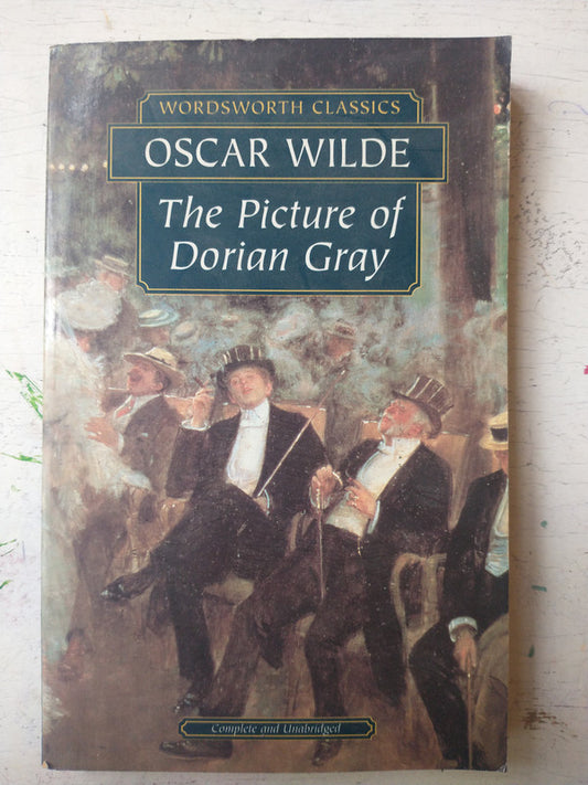 Libro usado en venta: The picture of Dorian Gray de Oscar Wilde; editorial Wordsworth impreso en 2001 realizamos envios a todo el mundo.1