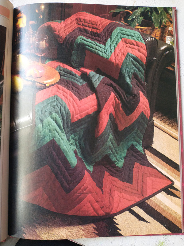 Libro usado en venta: New Parchwork & Quilting; editorial Meredith impreso en 1987 realizamos envios a todo el mundo.2