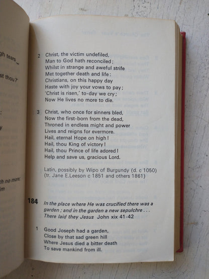 Libro usado en venta: Anglican Hymn Book (regular); editorial Church Society impreso en 1965 realizamos envios a todo el mundo.4