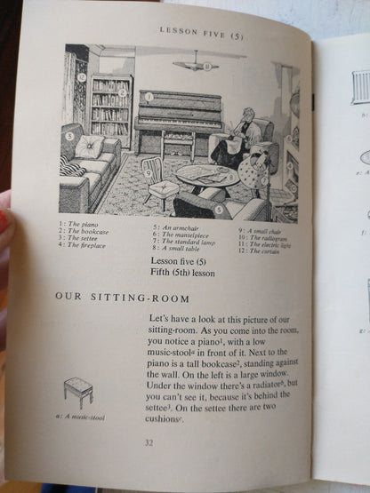 Libro usado en venta: English Course; editorial Linguaphone Institute impreso en _ realizamos envios a todo el mundo.4
