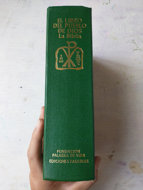 Libro usado en venta: El libro del Pueblo de Dios: La Biblia; editorial Paulinas impreso en _ realizamos envios a todo el mundo.3