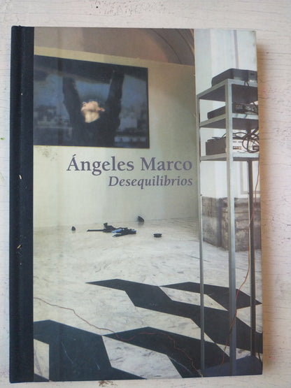 Libro usado en venta: Desequilibrios de Angeles Marco; editorial Museo de Arte Moderno impreso en 2000 realizamos envios a todo el mundo.1