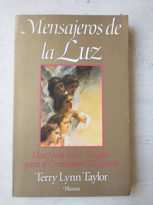 Libro usado en venta: Mensajeros de la luz de Terry Lynn Taylor; editorial Planeta impreso en 1995 realizamos envios a todo el mundo.1