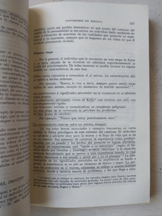 Libro usado en venta: Los versos del capitan de Pablo Neruda; editorial Planeta impreso en 2000 realizamos envios a todo el mundo.2