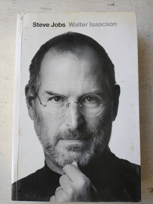 Libro usado en venta: Steve Jobs - La biografia de Walter Isaacson; editorial Debate impreso en 2011 realizamos envios a todo el mundo.1