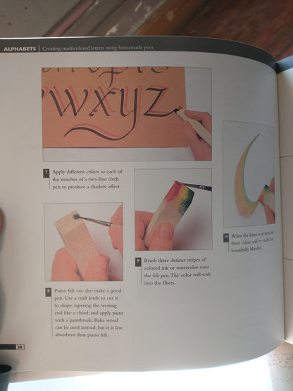 Libro usado en venta: The art of color calligraphy de Mary Noble - Adrian Waddington; editorial Running Press impreso en 1997 envios a todo el mundo.5