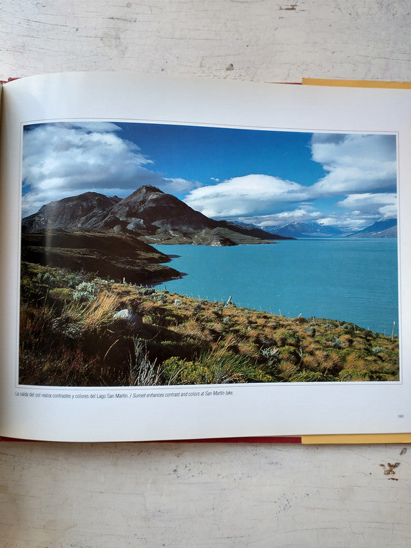 Libro usado en venta: Las Islas Griegas de Lawrence Durrell; editorial Ediciones Del Serbal impreso en 1983 realizamos envios a todo el mundo.2