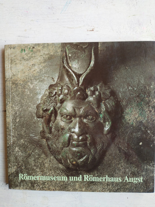 Libro usado en venta: Romermuseum und Romerhaus Augst de Max Martin; editorial Romerhaus Augst impreso en 1987 realizamos envios a todo el mundo.1