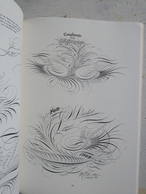 Libro usado en venta: Art Nouveau Display Alphabets de Dan X. Solo; editorial Dover Publications impreso en 1976 realizamos envios a todo el mundo.2