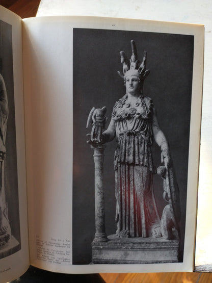 Libro usado en venta: Arte para una nueva escala de Roberto Guevara; editorial Maraven impreso en 1978 realizamos envios a todo el mundo.2