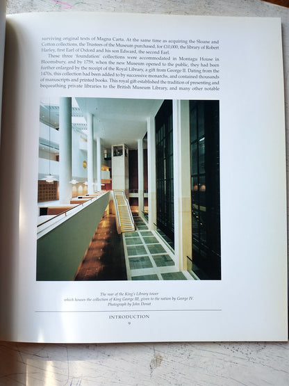 Libro usado en venta: The British Library - Souvenir Guide; editorial The British Library impreso en 1998 realizamos envios a todo el mundo.3