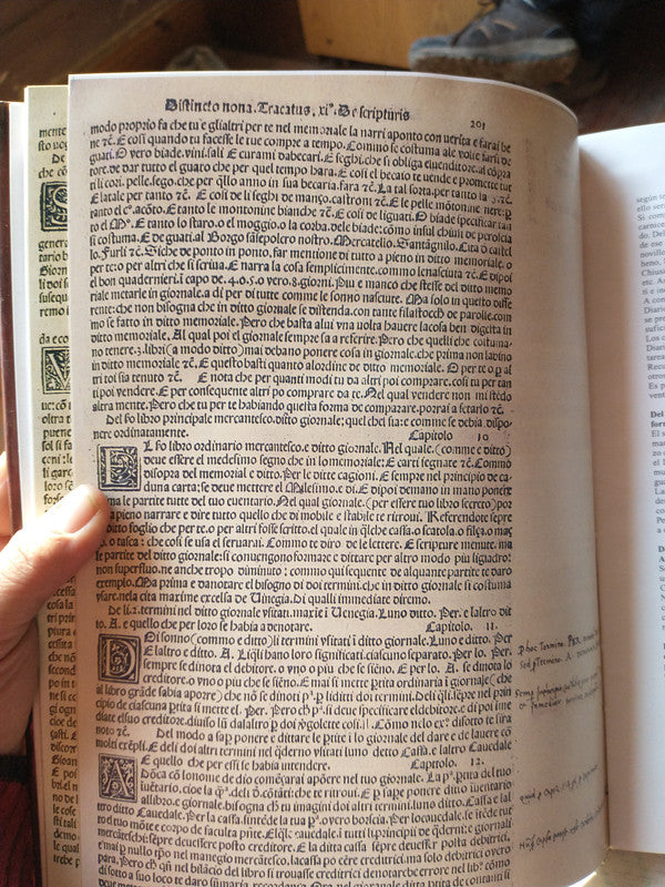 Libro usado en venta: Tractatus XI de computis et Scripturis de Luca Pacioli; editorial Ediciones UADE impreso en 1995 envios a todo el mundo.3