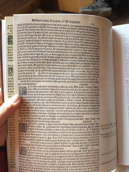 Libro usado en venta: Tractatus XI de computis et Scripturis de Luca Pacioli; editorial Ediciones UADE impreso en 1995 envios a todo el mundo.3