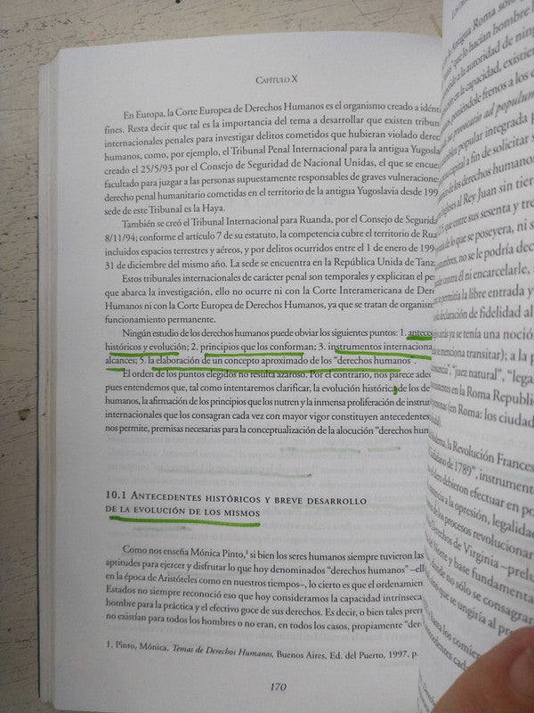 Libro usado en venta: Principios generales de Derecho latinoamericano; editorial Eudeba impreso en 2010 realizamos envios a todo el mundo.5