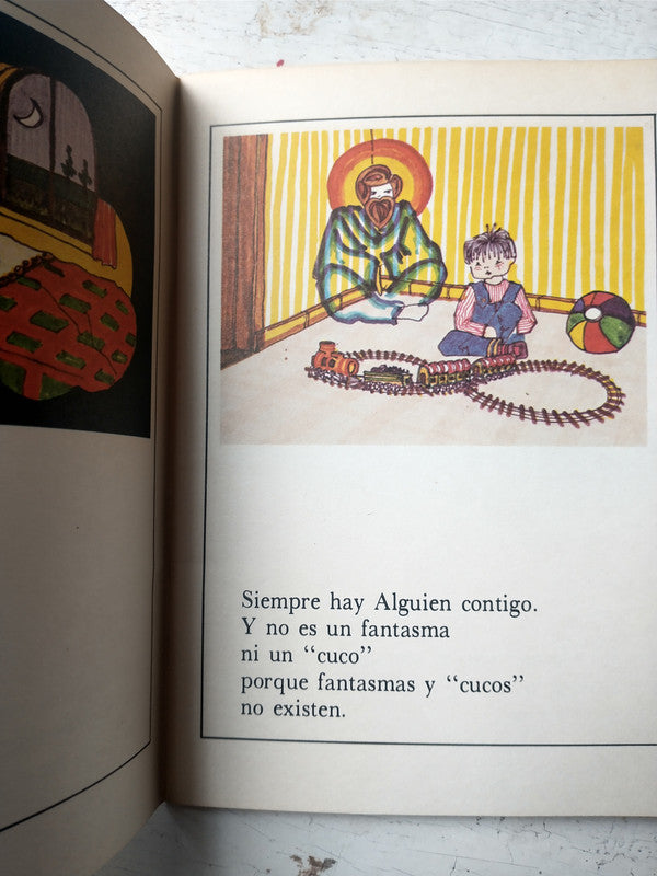 Libro usado en venta: Dios con nosotros; editorial Paulinas impreso en 1983 realizamos envios a todo el mundo.3