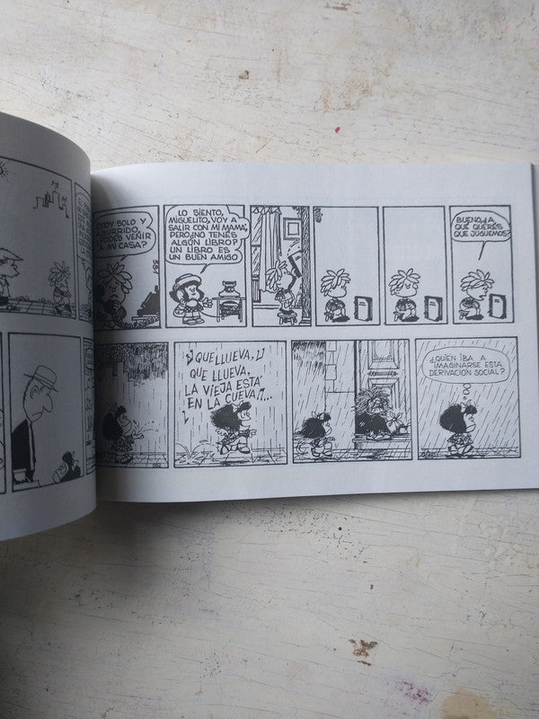 Libro usado en venta: Mundo Quino de Quino; editorial Ediciones de la Flor impreso en 2003 realizamos envios a todo el mundo.2
