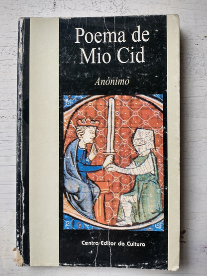 Libro usado en venta: Poema de Mio Cid; editorial Centro Editor de Cultura impreso en 2003 realizamos envios a todo el mundo.1