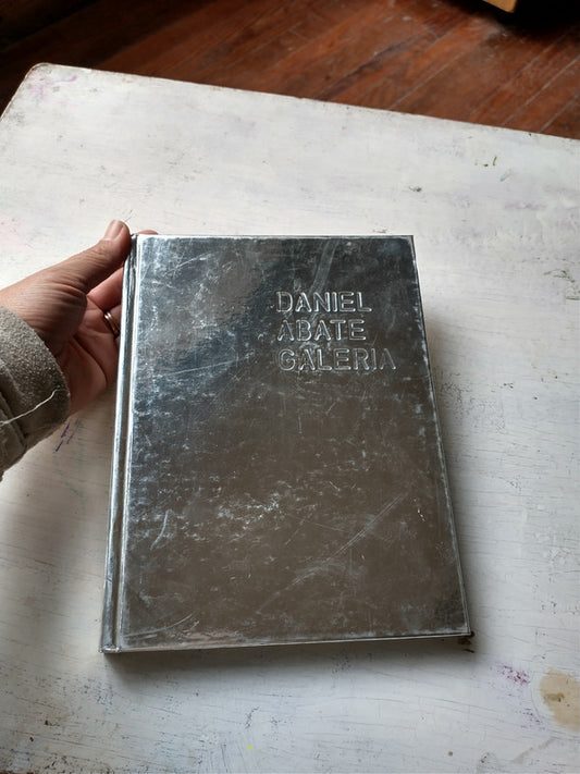 Libro usado en venta: Daniel Abate galeria de Daniel Abate; editorial Ediciones del autor impreso en 2008 realizamos envios a todo el mundo.1