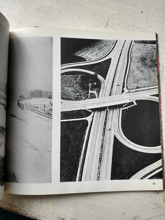 Libro usado en venta: El paisaje - La significacion del Paisaje - Suiza, Tierra de vacaciones; editorial OSEC impreso en 1983 envios a todo el mundo.1