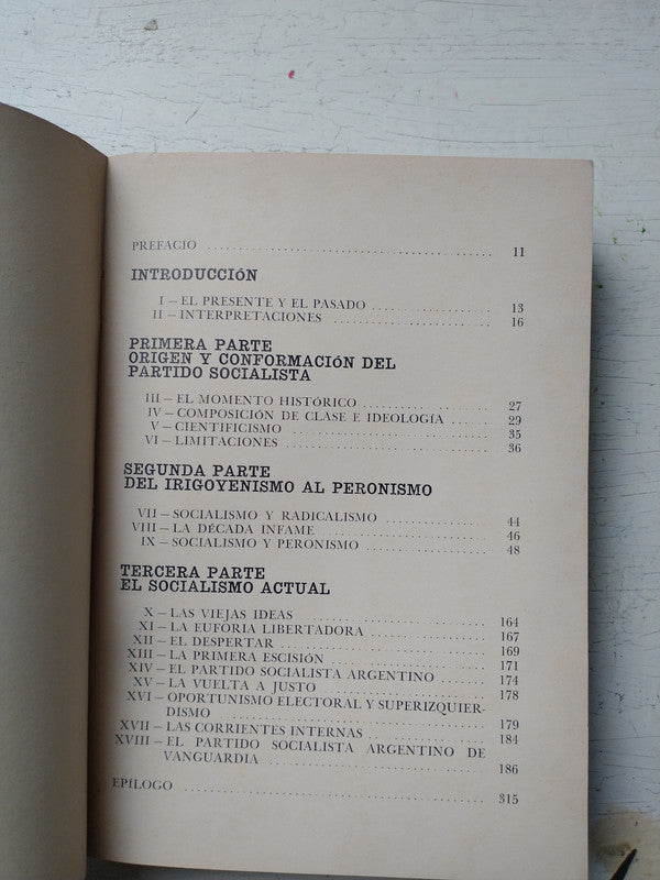 Libro usado en venta: Los socialistas de Jose Gabriel Vazeilles; editorial Jorge Alvarez impreso en 1967 realizamos envios a todo el mundo.3