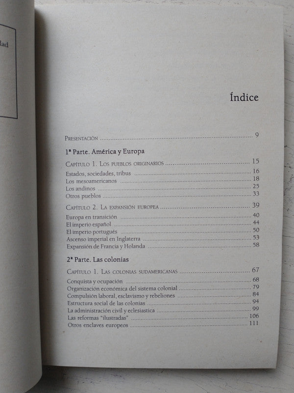 Libro usado en venta: Tres revoluciones 1890-1893-1905 de Roberto Etchepareborda; editorial Pleamar impreso en 1987 realizamos envios a todo el mundo.2