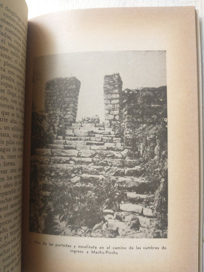 Libro usado en venta: La navegacion de los rios en la Historia Argentina de Clifton Kroeber; editorial Paidos impreso en 1967.2